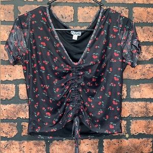 Cropped pull tie mesh cherry top